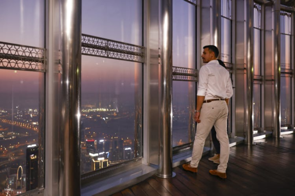 Vé ngắm bình minh ở Burj Khalifa - Ảnh 3